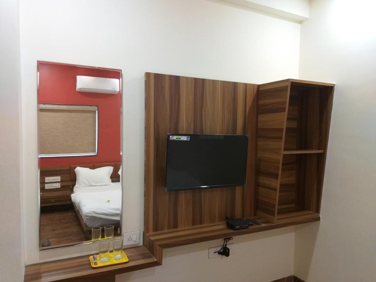 Hotel The Grand Shiva Gondal Dış mekan fotoğraf