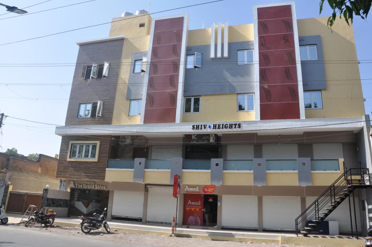 Hotel The Grand Shiva Gondal Dış mekan fotoğraf
