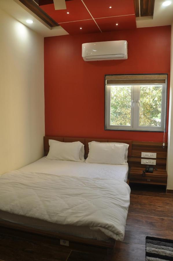 Hotel The Grand Shiva Gondal Dış mekan fotoğraf